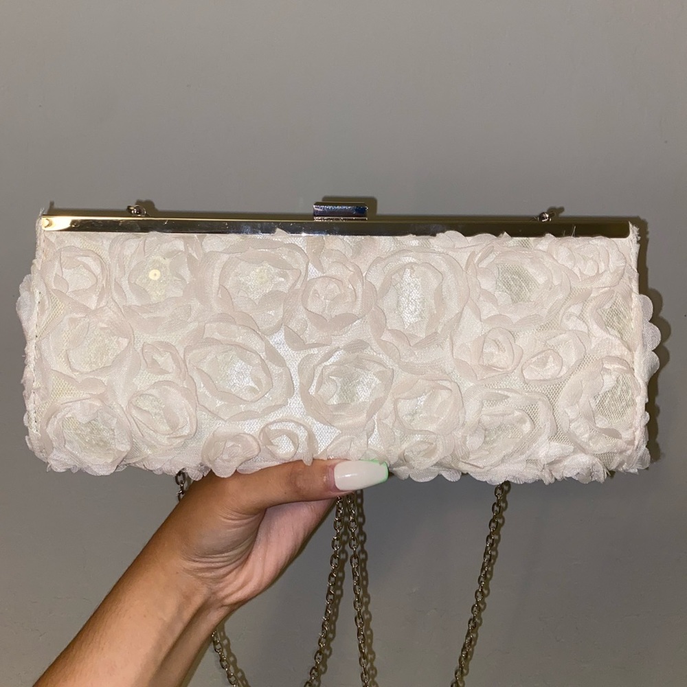 white floral shoulder purse